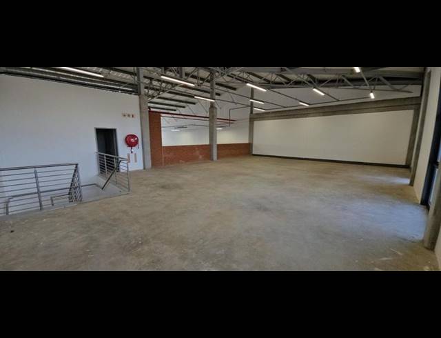 INDUSTRIAL PROPERTY TO RENT IN LONGLAKE